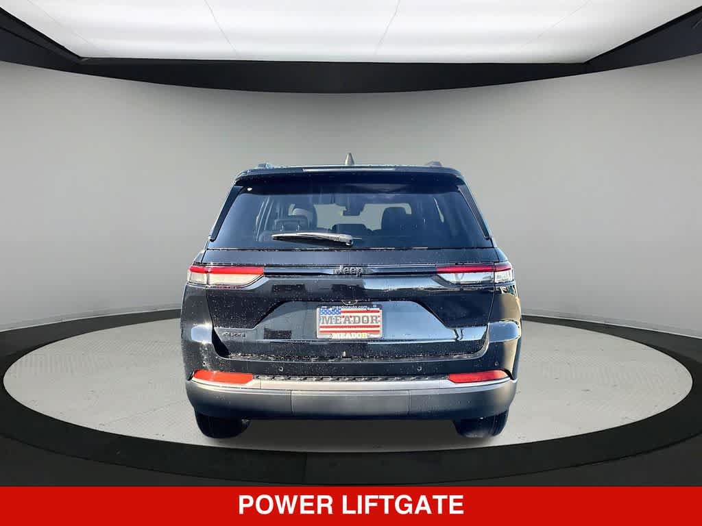New 2026 Jeep Grand Cherokee Altitude AWD/4WD image 6