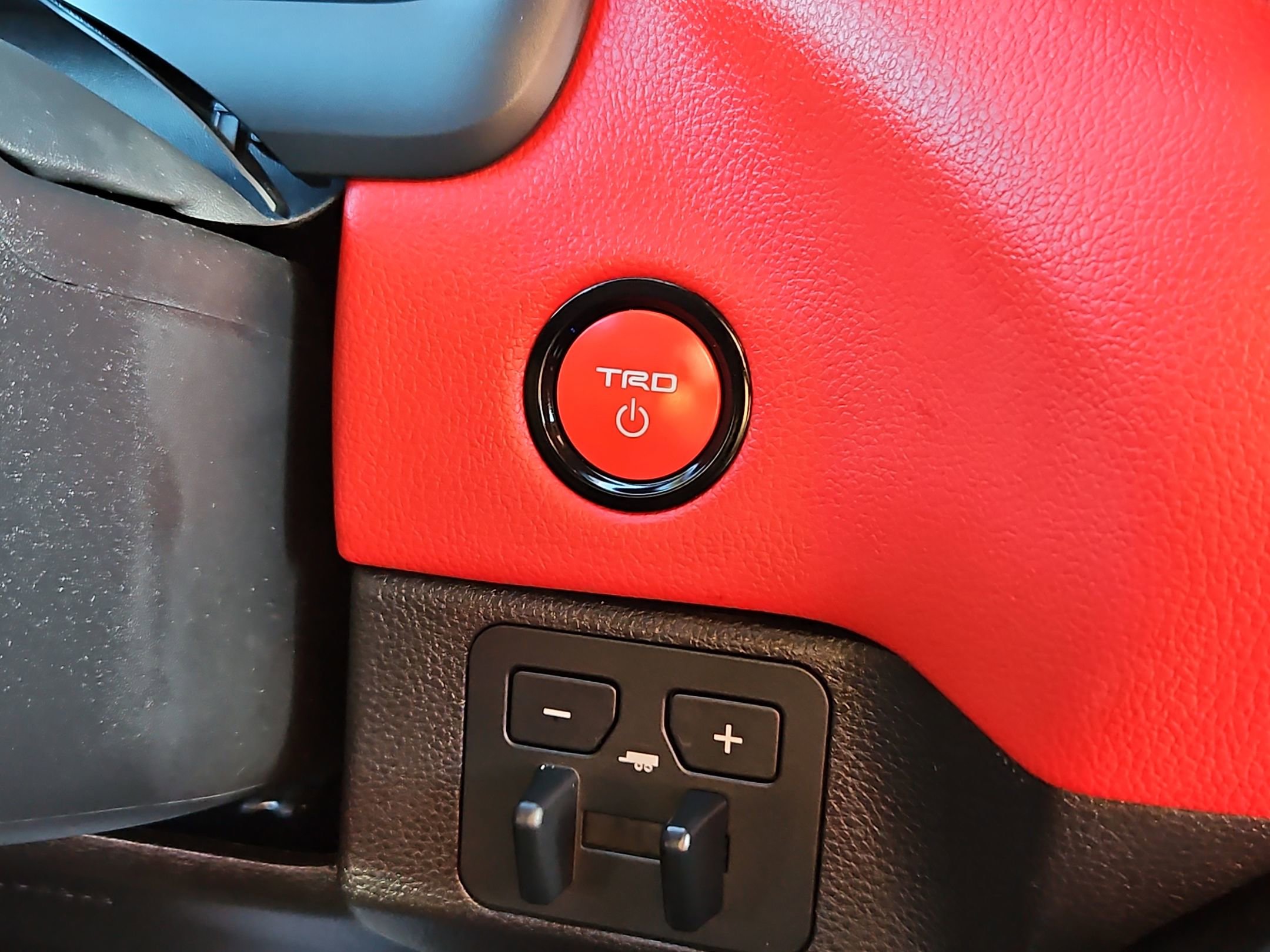 Used 2025 Toyota Sequoia TRD Pro image 16