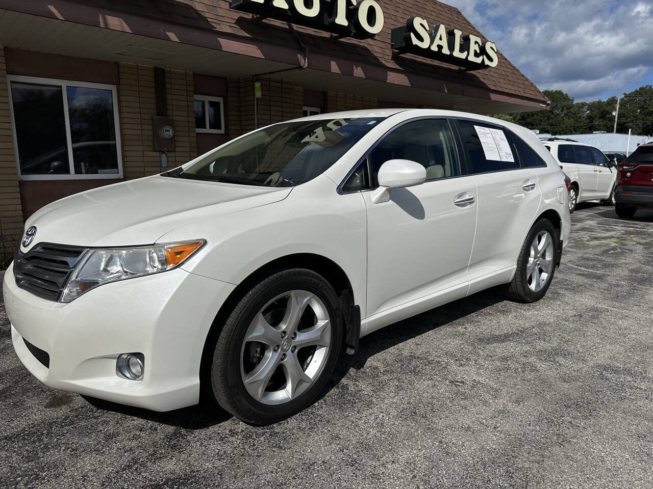 Used 2009 Toyota Venza AWD w/ Comfort Pkg image 3