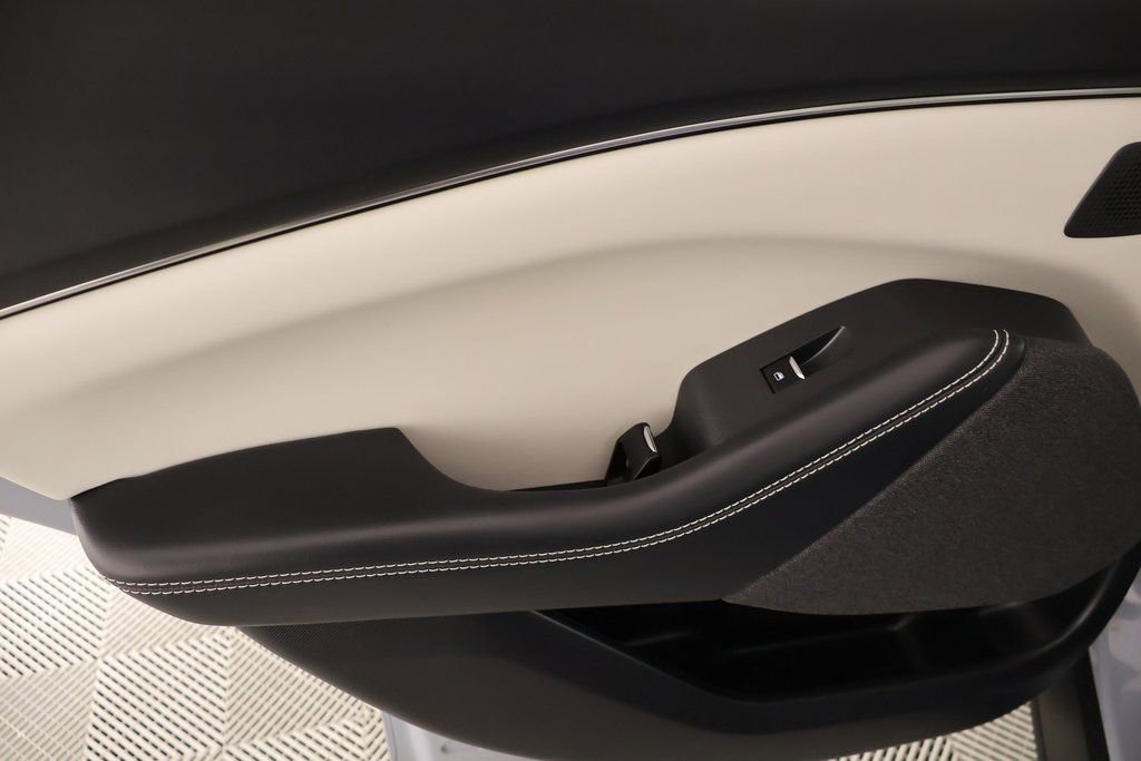 Used 2024 Ford Mustang Mach-E Premium image 17