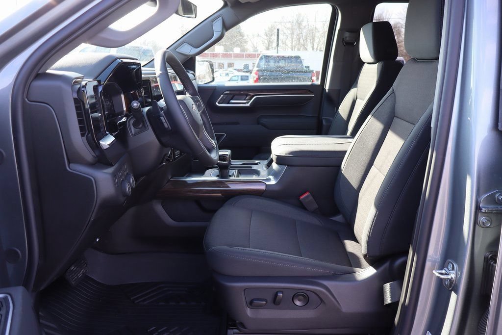 New 2026 Chevrolet Silverado 1500 LT w/ All Star Edition Plus AWD/4WD image 5