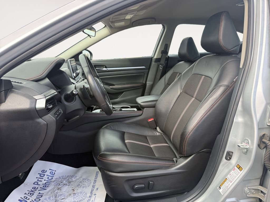Used 2024 Nissan Altima 2.5 SR image 9