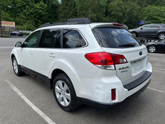 Used 2010 Subaru Outback 2.5i Premium AWD/4WD image 7
