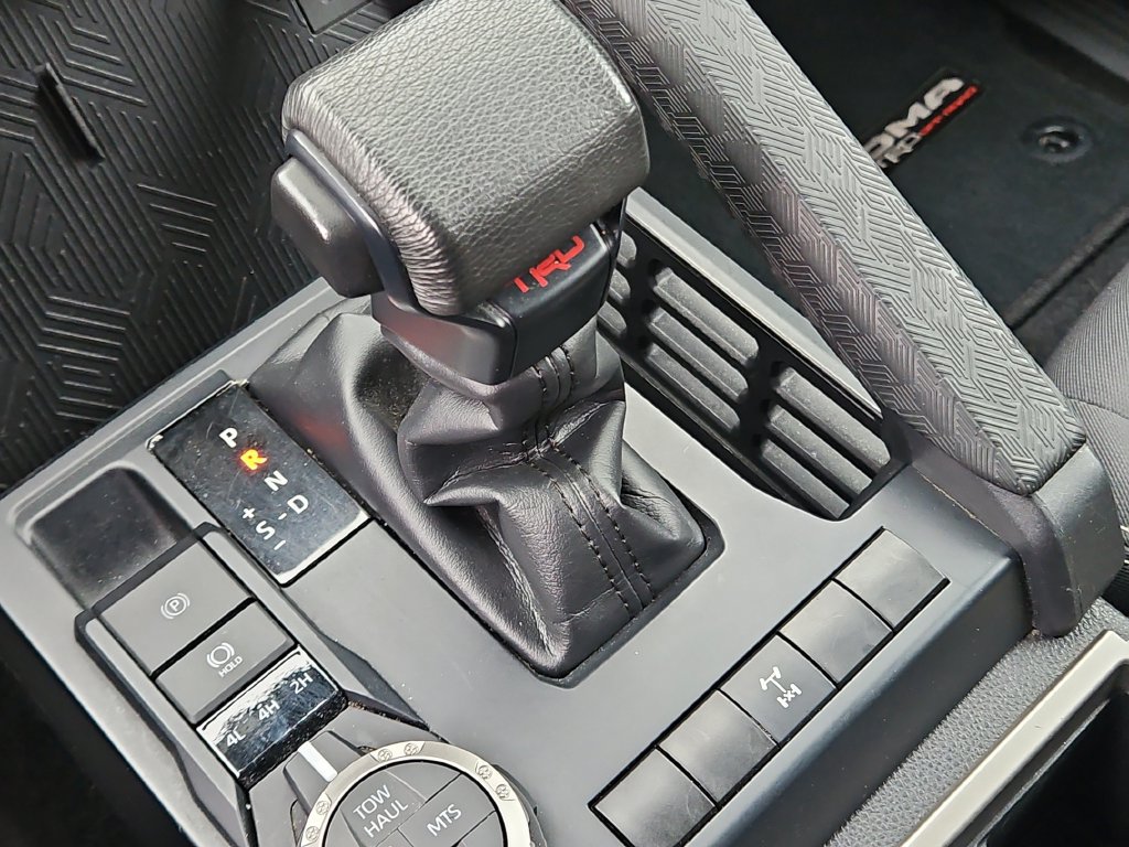 Used 2024 Toyota Tacoma TRD Off-Road AWD/4WD image 33