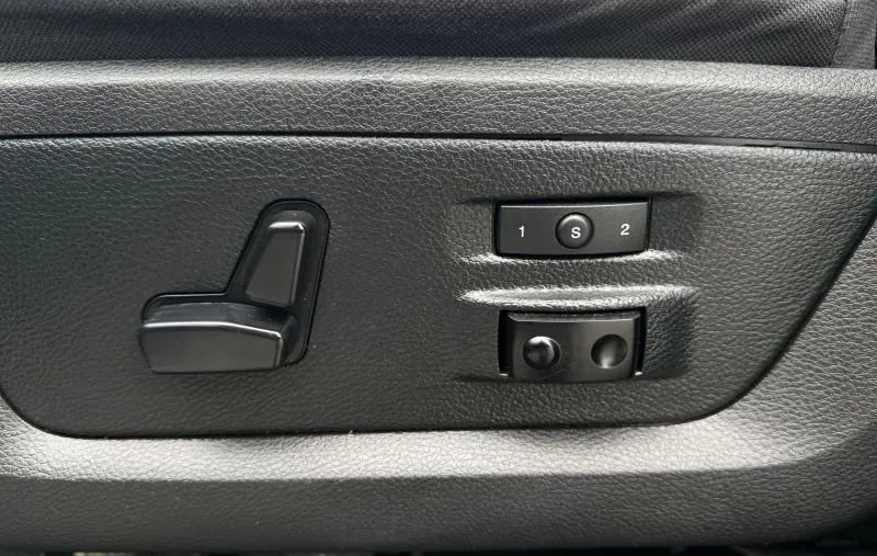 Used 2017 RAM 1500 Laramie w/ Convenience Group AWD/4WD image 42