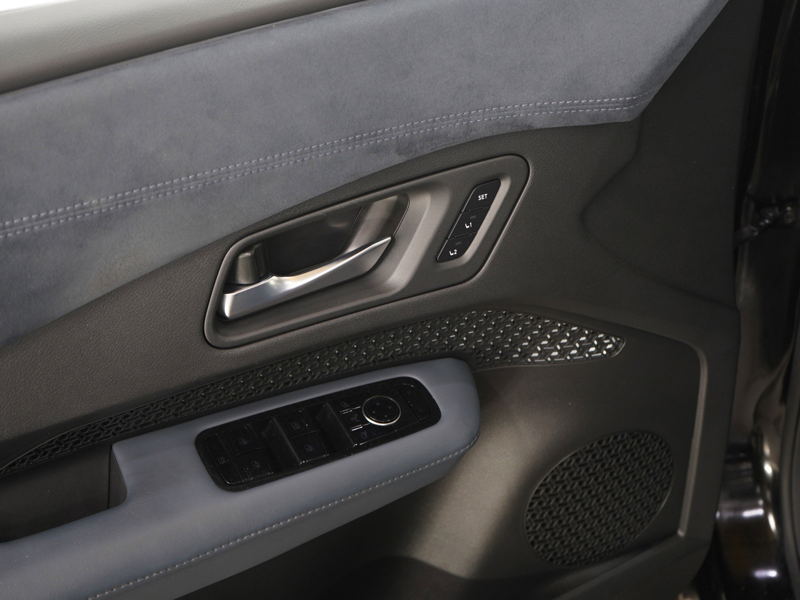 Used 2023 Nissan Ariya image 20