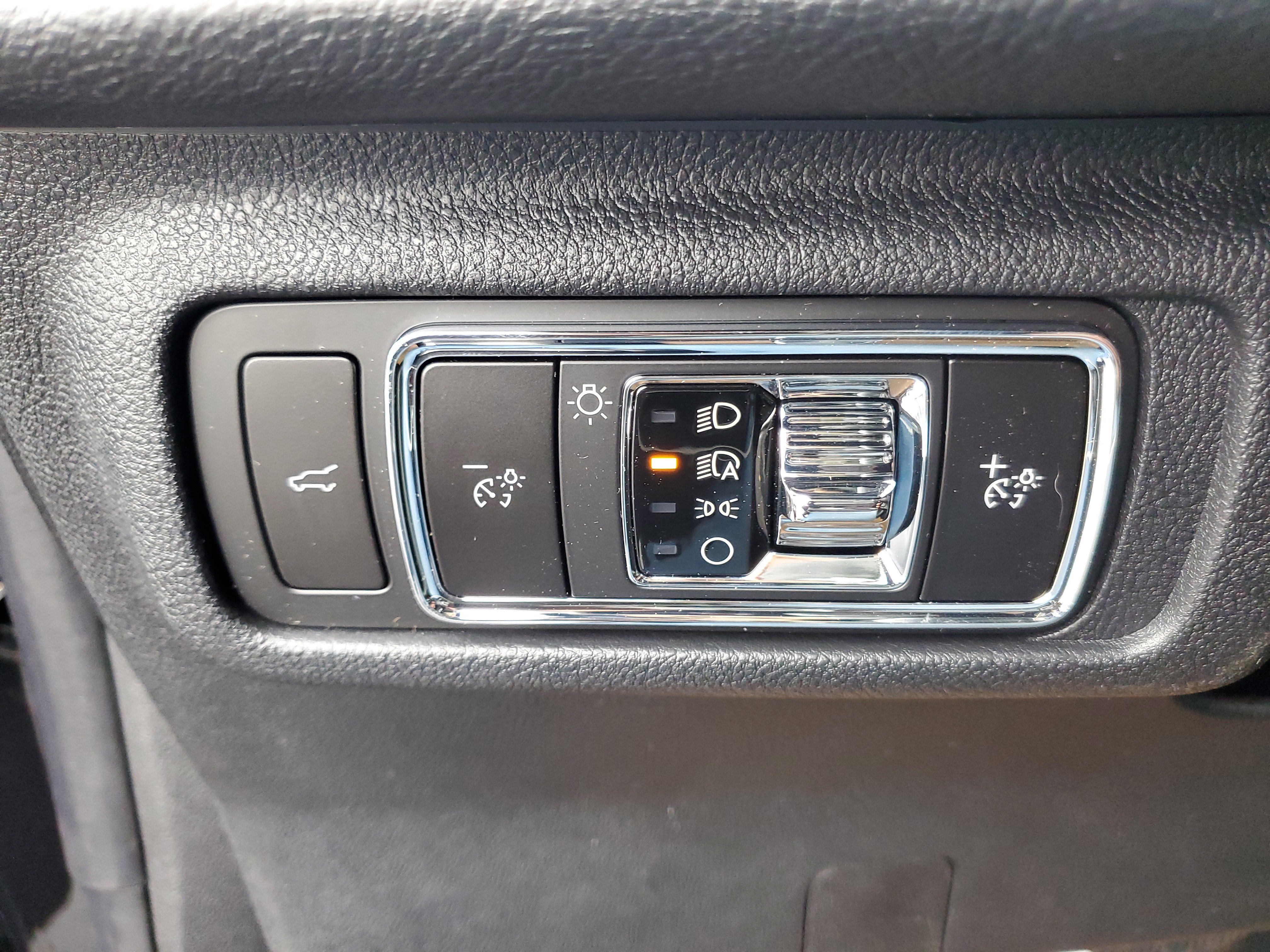 New 2026 Lincoln Corsair Premiere image 13