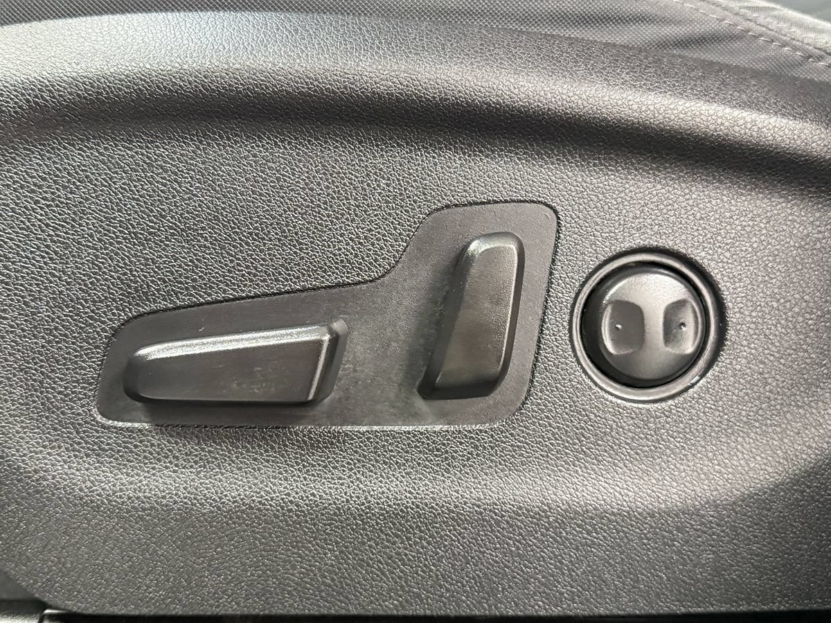 Used 2016 Kia Sorento LX w/ LX Convenience Package AWD/4WD image 23