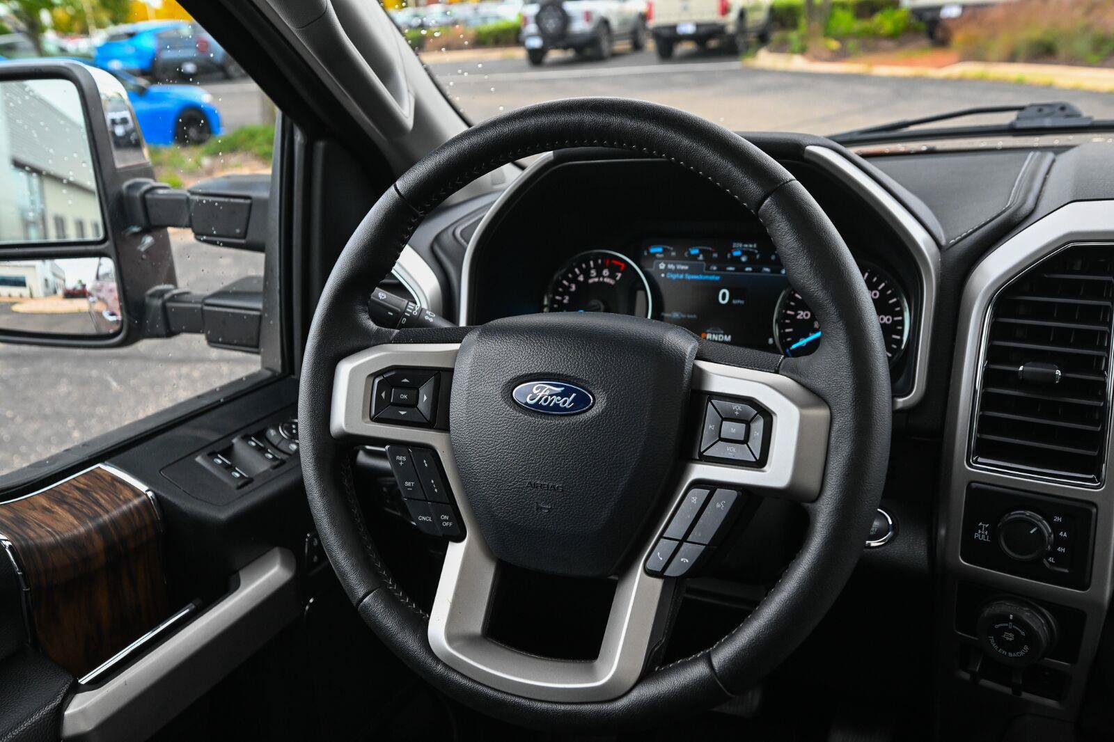 Certified 2019 Ford F150 Lariat w/ Equipment Group 502A Luxury AWD/4WD image 30