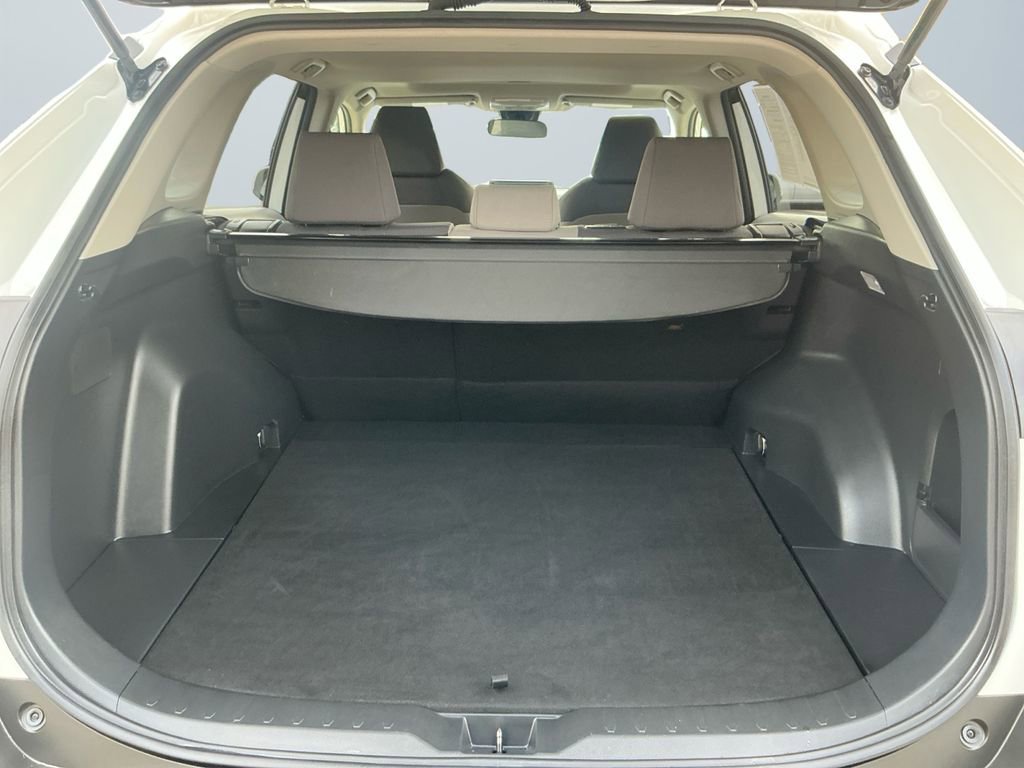 Used 2019 Toyota RAV4 XLE image 17