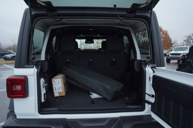 New 2026 Jeep Wrangler Unlimited Rubicon image 15