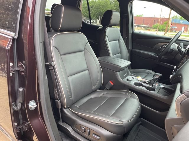 Used 2023 Chevrolet Traverse Premier w/ LPO, Floor Liner Package FWD image 55