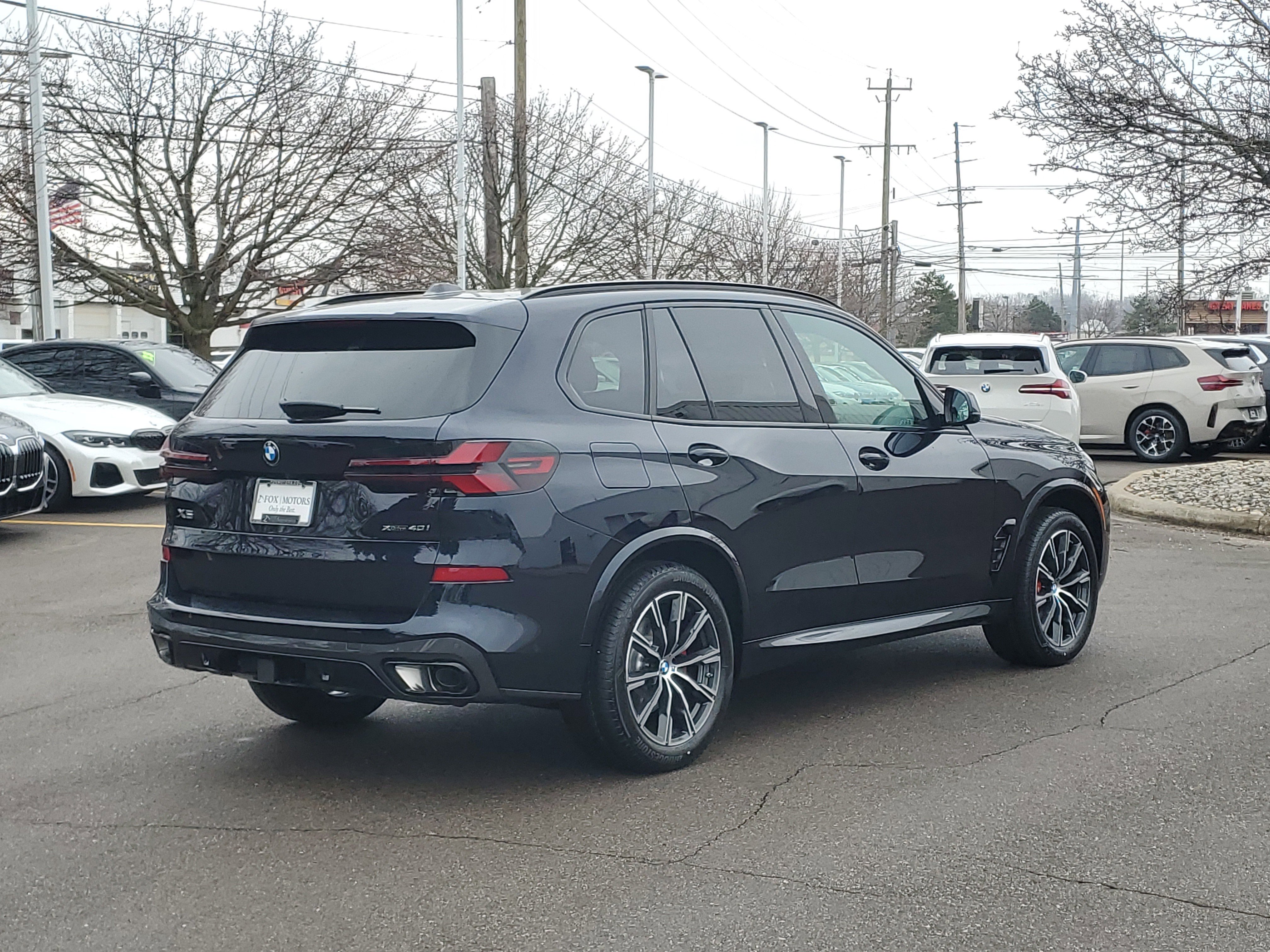 New 2026 BMW X5 xDrive40i w/ M Sport Package image 3