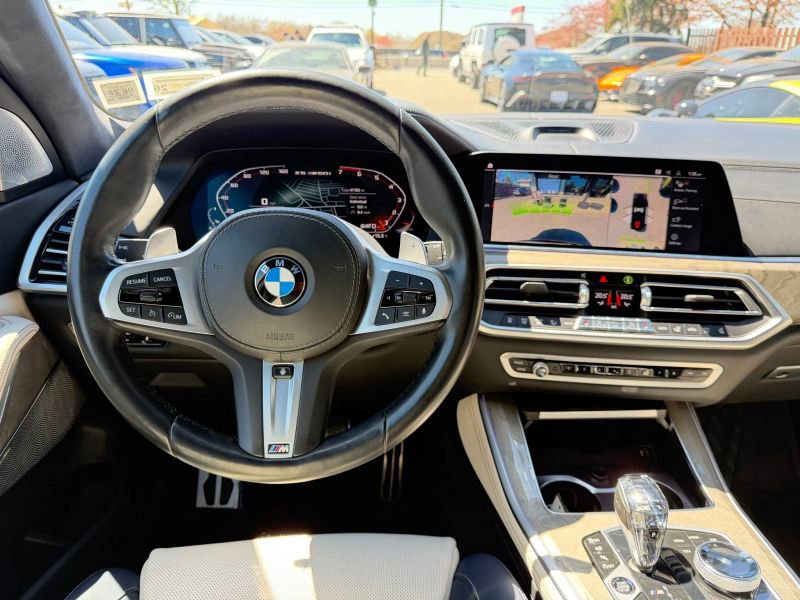 Used 2020 BMW X5 M50i w/ Executive Package image 20