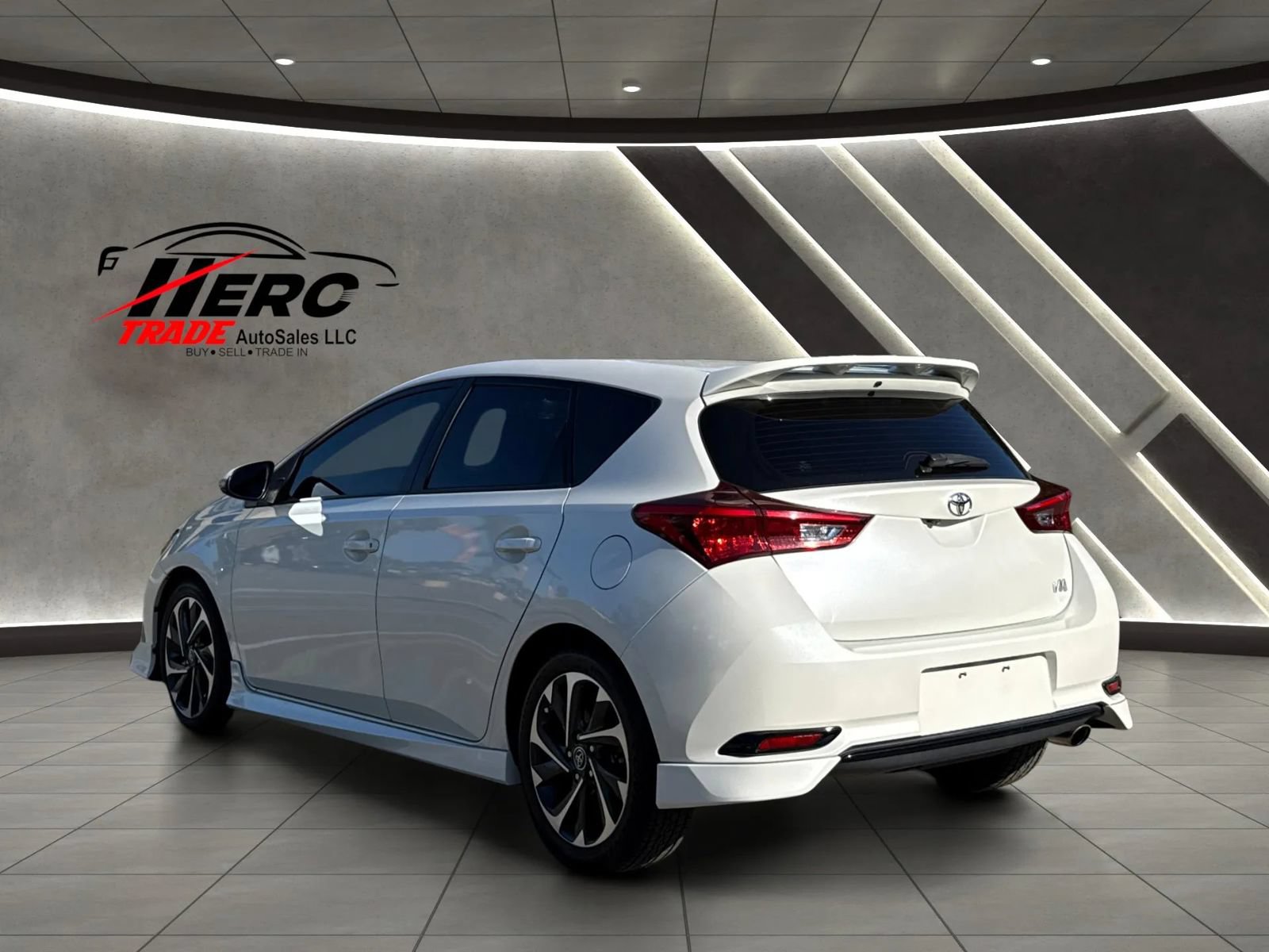Used 2017 Toyota Corolla iM w/ Carpet Mat Package FWD image 55