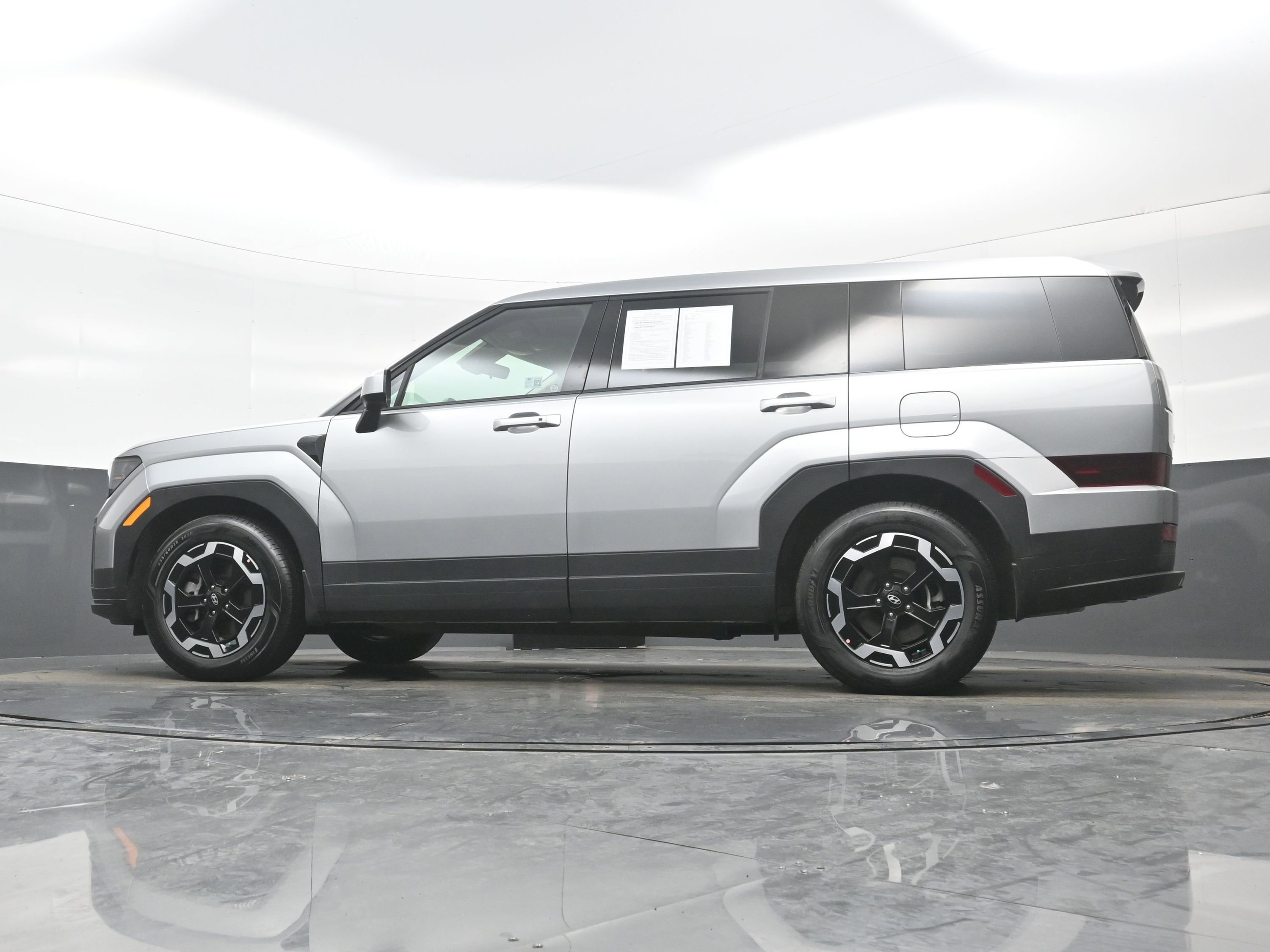 Certified 2026 Hyundai Santa Fe SE image 33