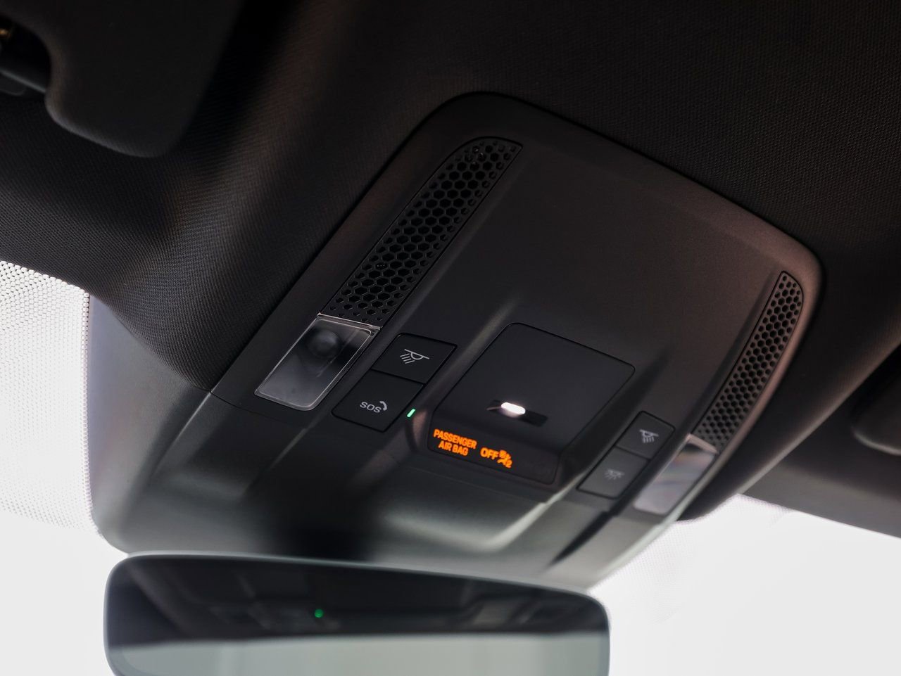 Certified 2025 Porsche Taycan 4 Cross Turismo image 21