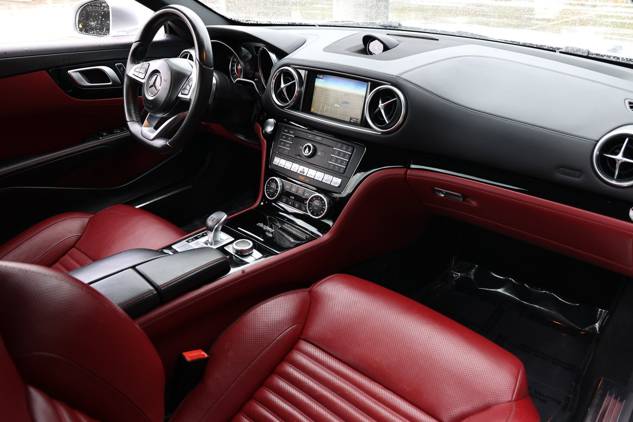 Used 2017 Mercedes-Benz SL 550 image 22