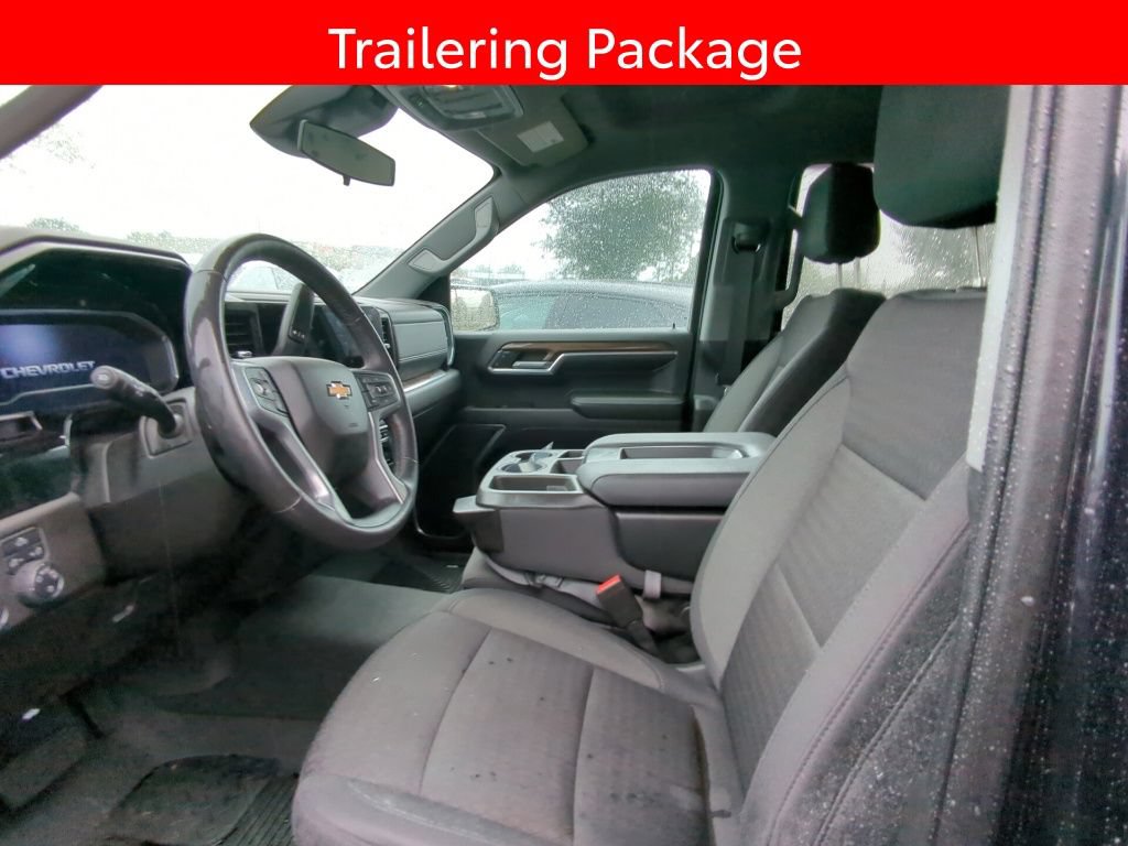 Used 2022 Chevrolet Silverado 1500 LT AWD/4WD image 7