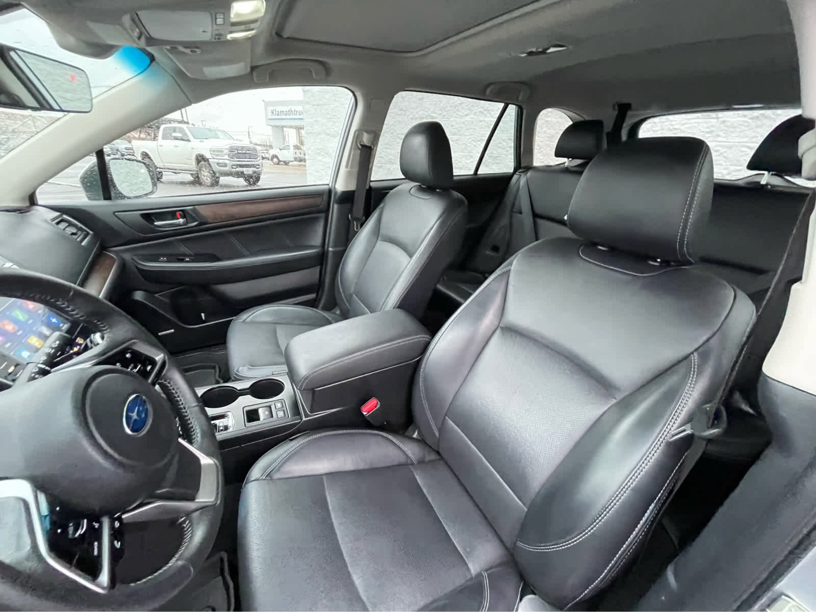 Used 2018 Subaru Outback 3.6R Limited image 21