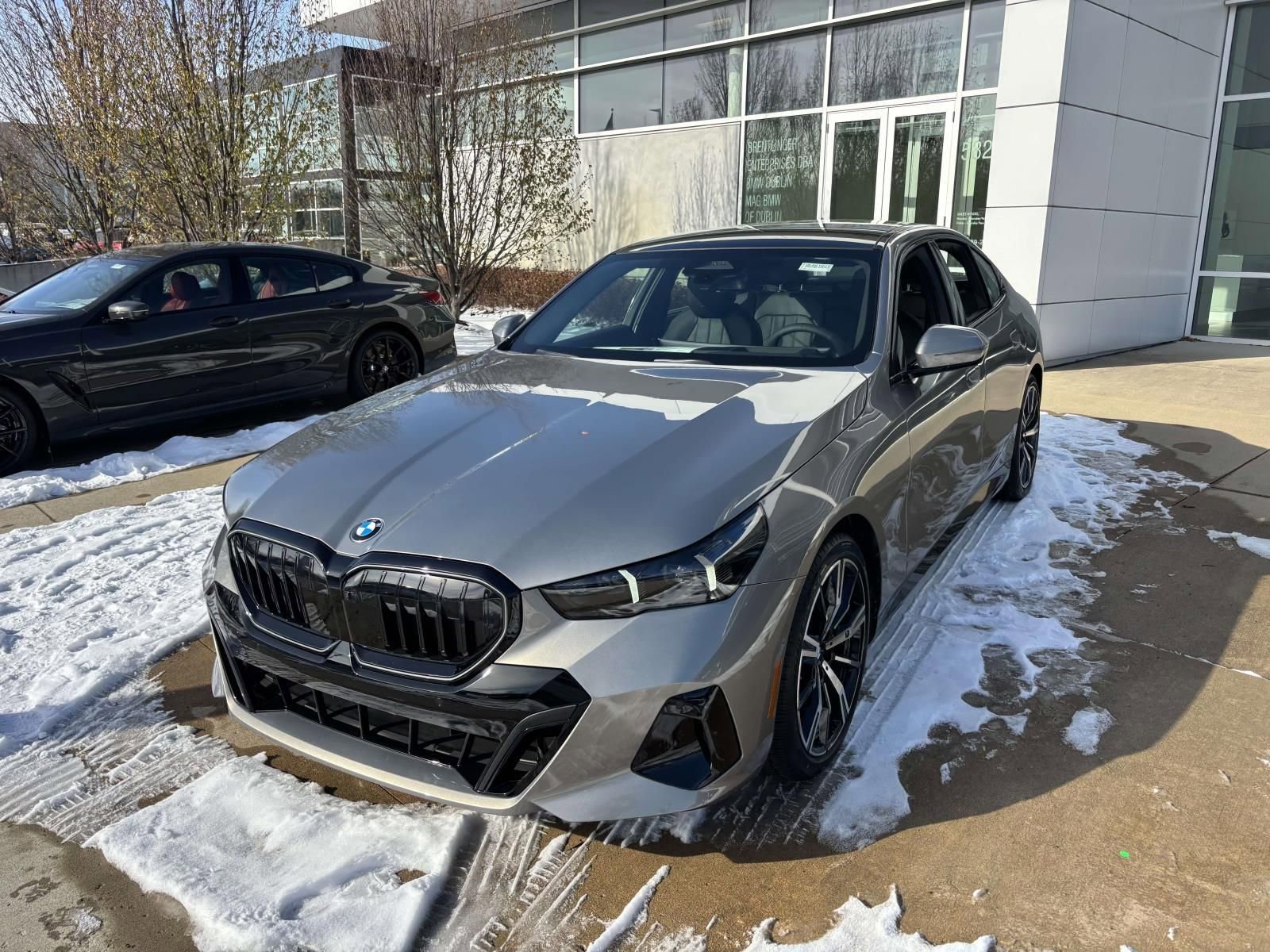 New 2026 BMW 530i xDrive w/ Executive Package image 3