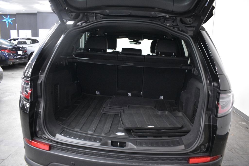Used 2022 Land Rover Discovery Sport S image 32