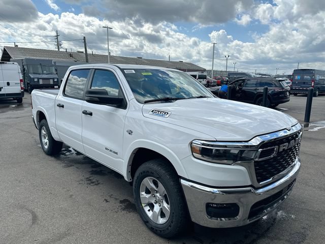 Used 2026 RAM 1500 4x4 Crew Cab image 11
