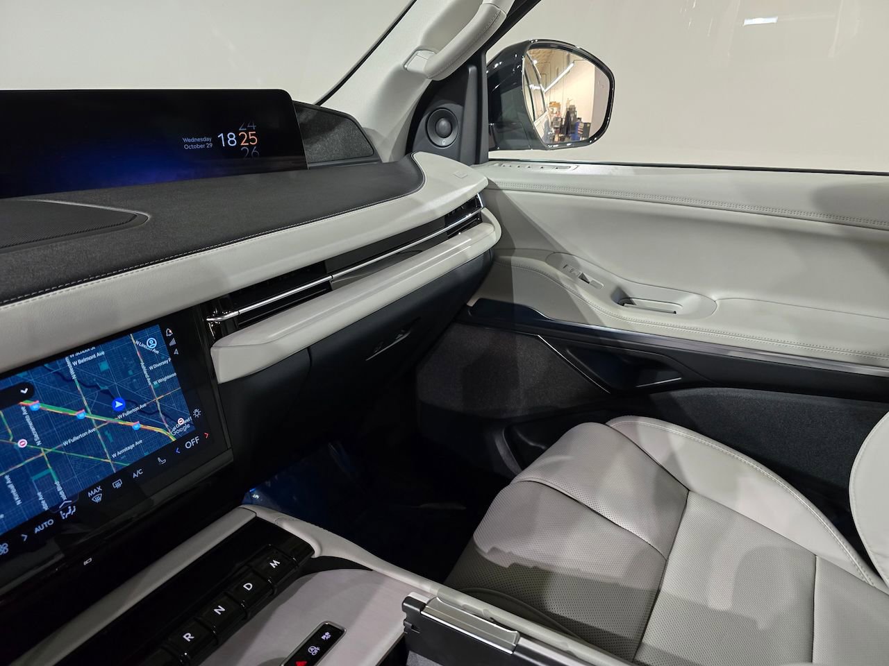 New 2025 Lincoln Navigator Reserve image 36