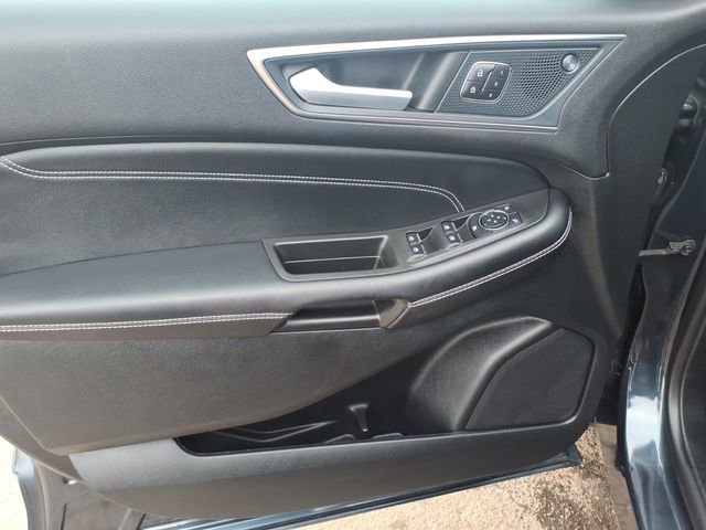 Used 2024 Ford Edge Titanium image 13