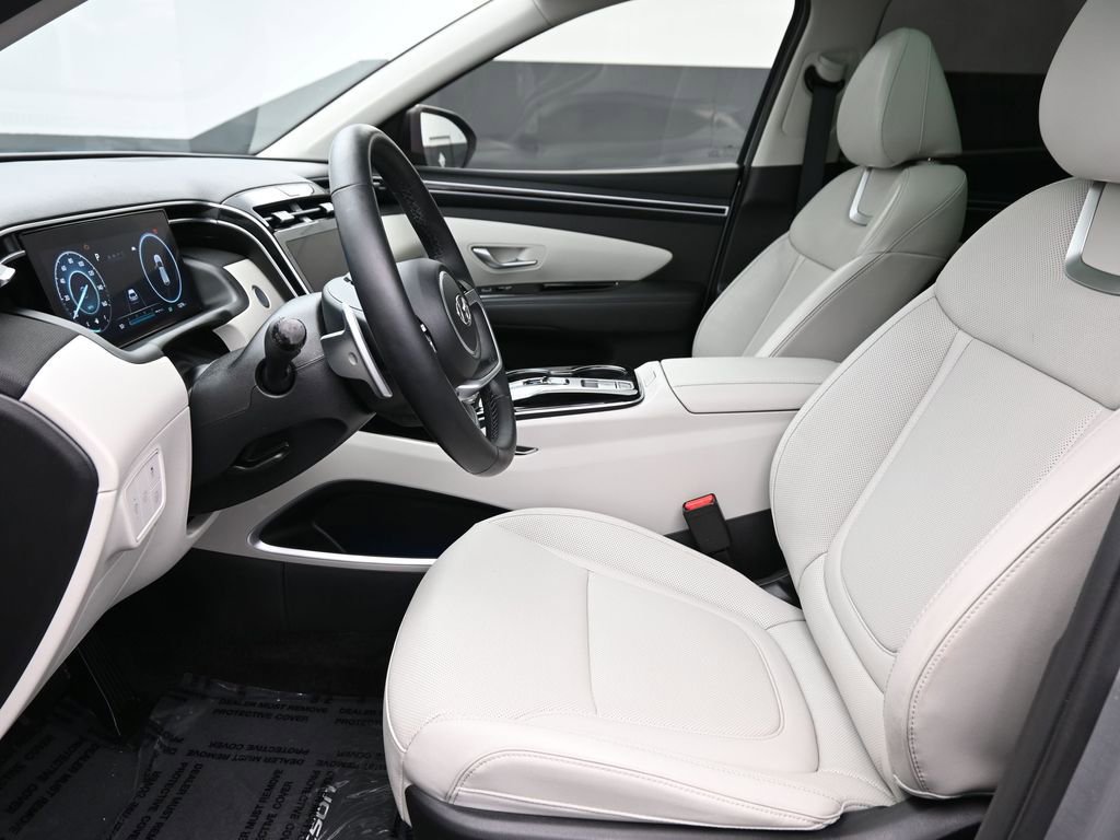 Certified 2024 Hyundai Tucson Limited AWD/4WD image 10