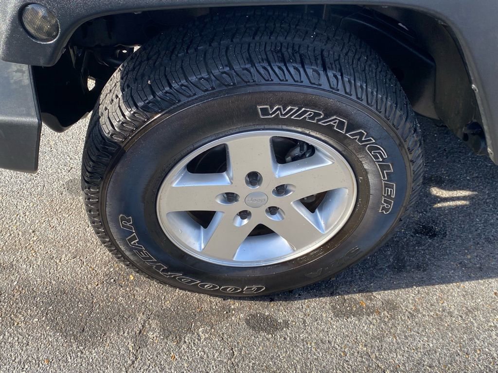 Used 2013 Jeep Wrangler Unlimited Sport image 21