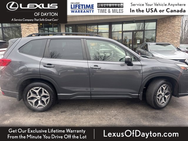 Used 2024 Subaru Forester Premium image 2