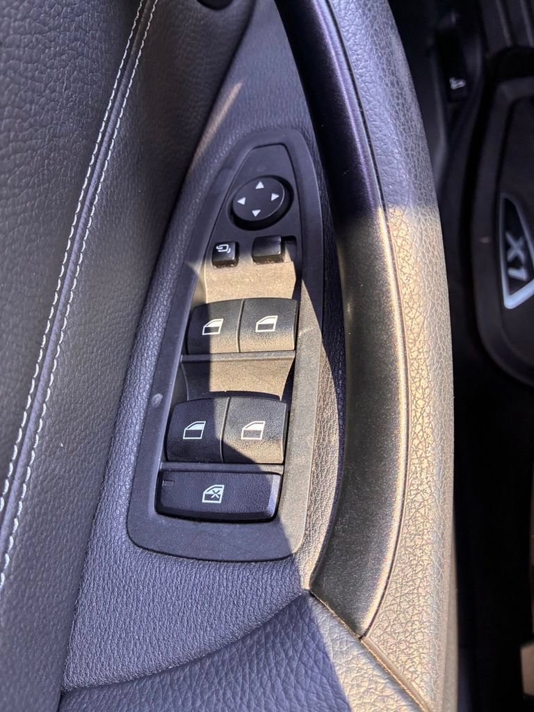 Used 2018 BMW X1 xDrive28i AWD/4WD image 30