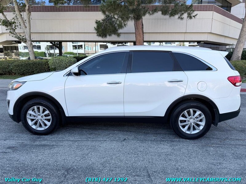 Used 2016 Kia Sorento FWD image 8