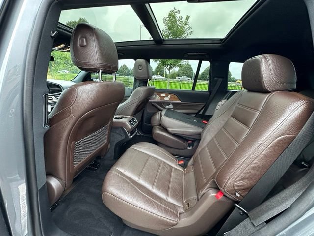 Used 2023 Mercedes-Benz GLS 450 4MATIC image 42