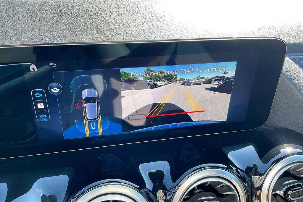 Used 2025 Mercedes-Benz GLA 250 image 30