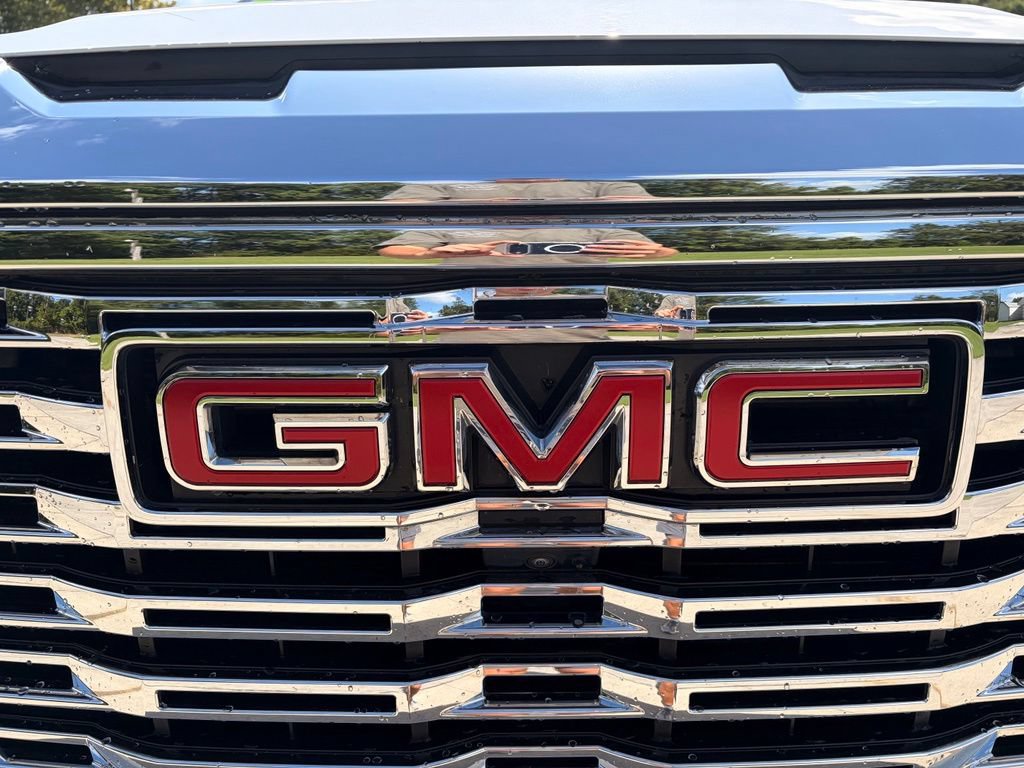 Used 2025 GMC Sierra 1500 Denali w/ Denali Reserve Package AWD/4WD image 17