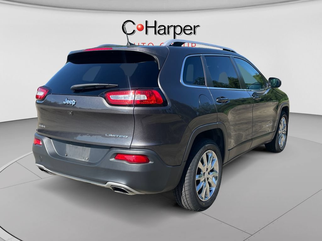 Used 2017 Jeep Cherokee Limited AWD/4WD image 3