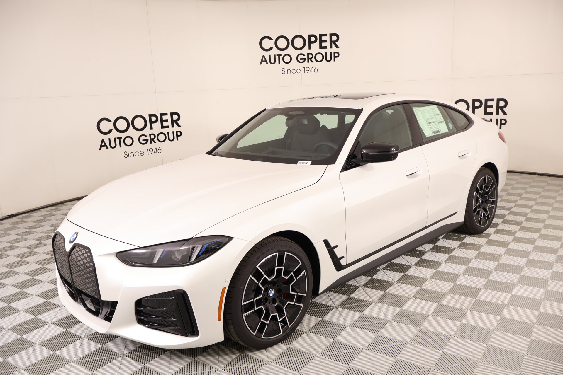 New 2026 BMW i4 xDrive40i w/ M Sport Package AWD/4WD image 10