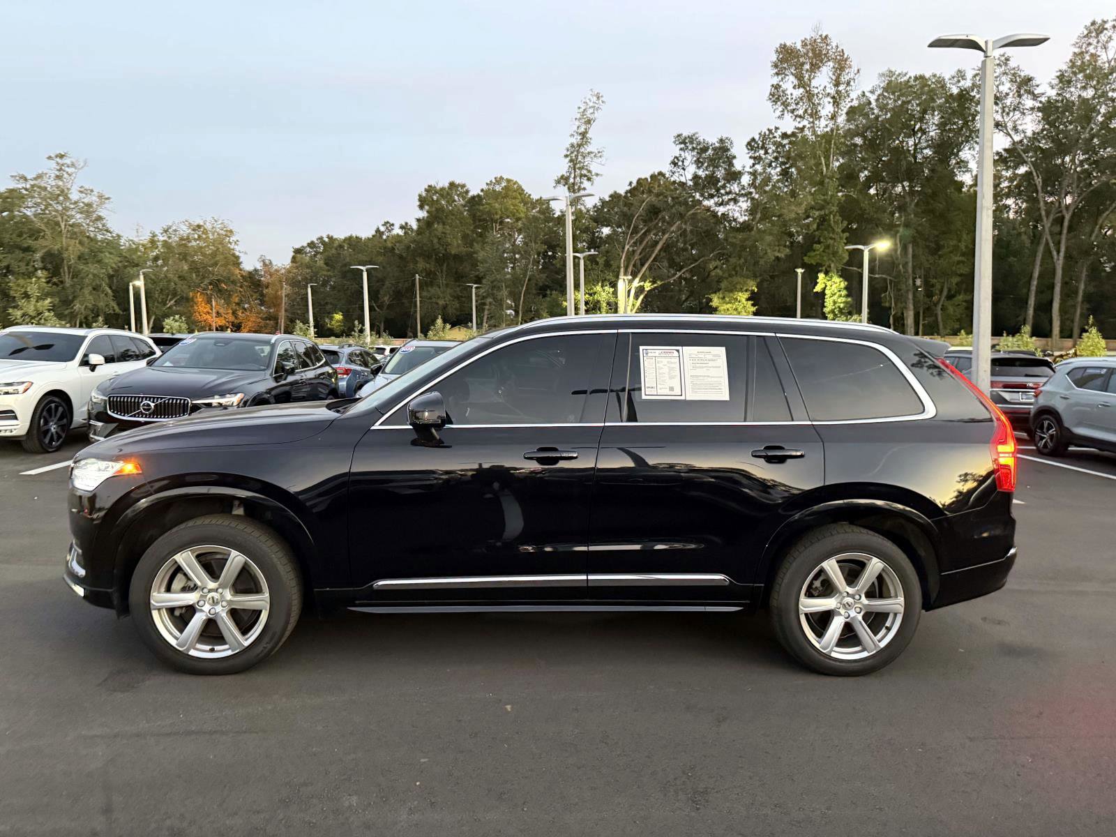 Certified 2024 Volvo XC90 B5 Core image 2