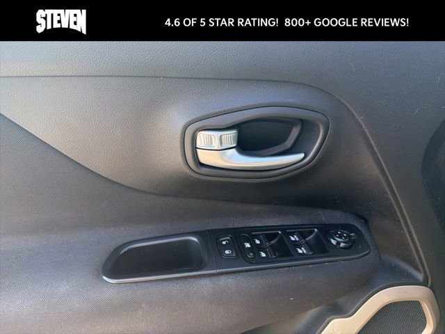 Used 2017 Jeep Renegade Latitude w/ Advanced Technology Group image 12