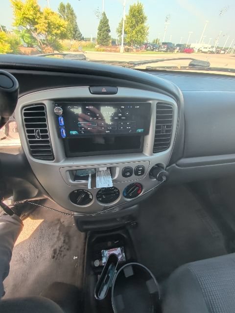 Used 2003 MAZDA Tribute LX AWD/4WD image 12