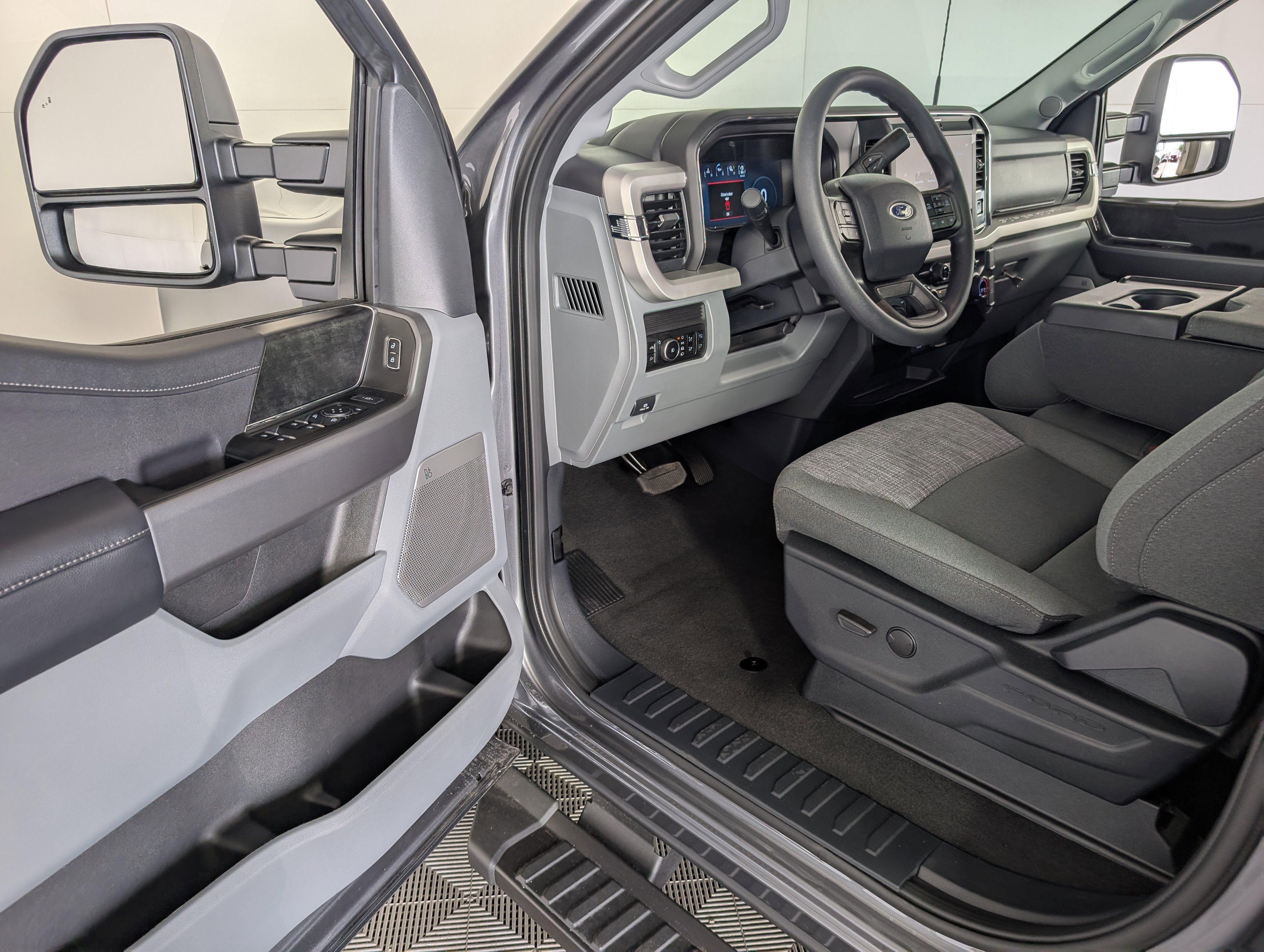 New 2026 Ford F350 XLT image 10