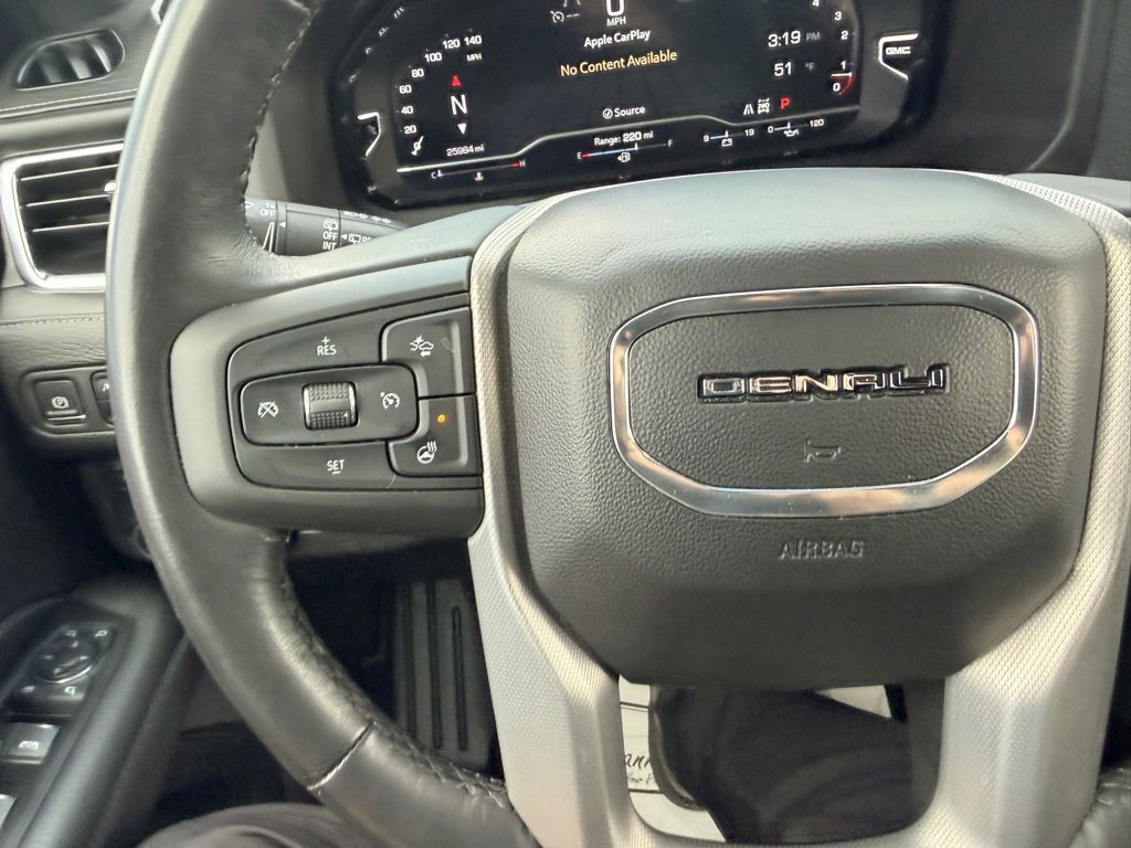 Used 2023 GMC Yukon Denali image 25