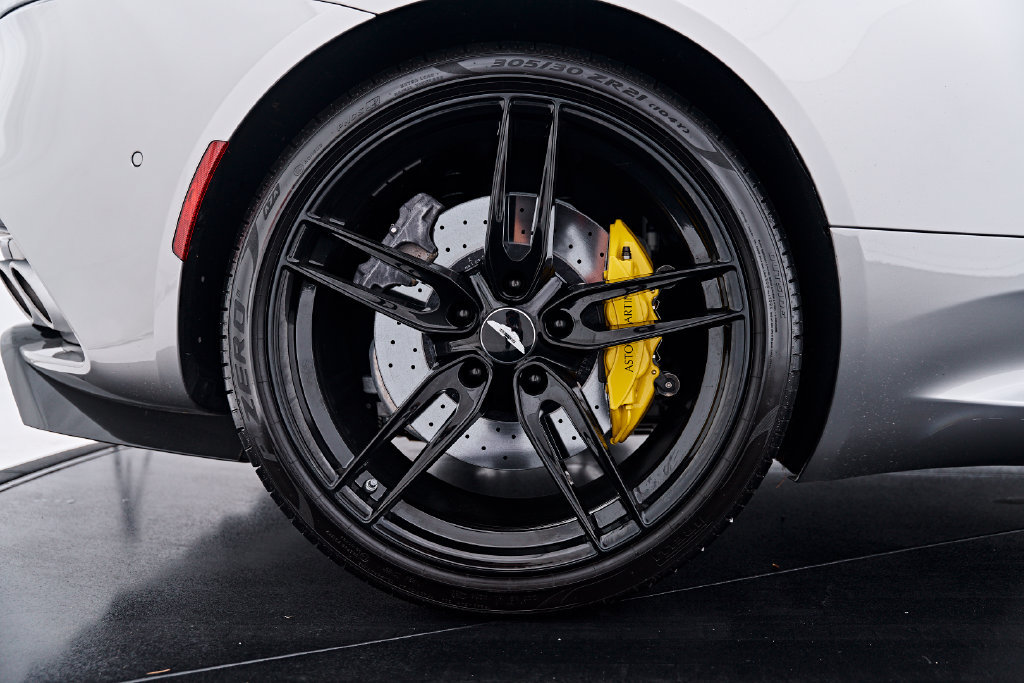 Used 2023 Aston Martin DBS Coupe RWD image 30