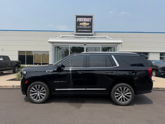 Used 2021 GMC Yukon Denali w/ Denali Premium Package AWD/4WD image 1