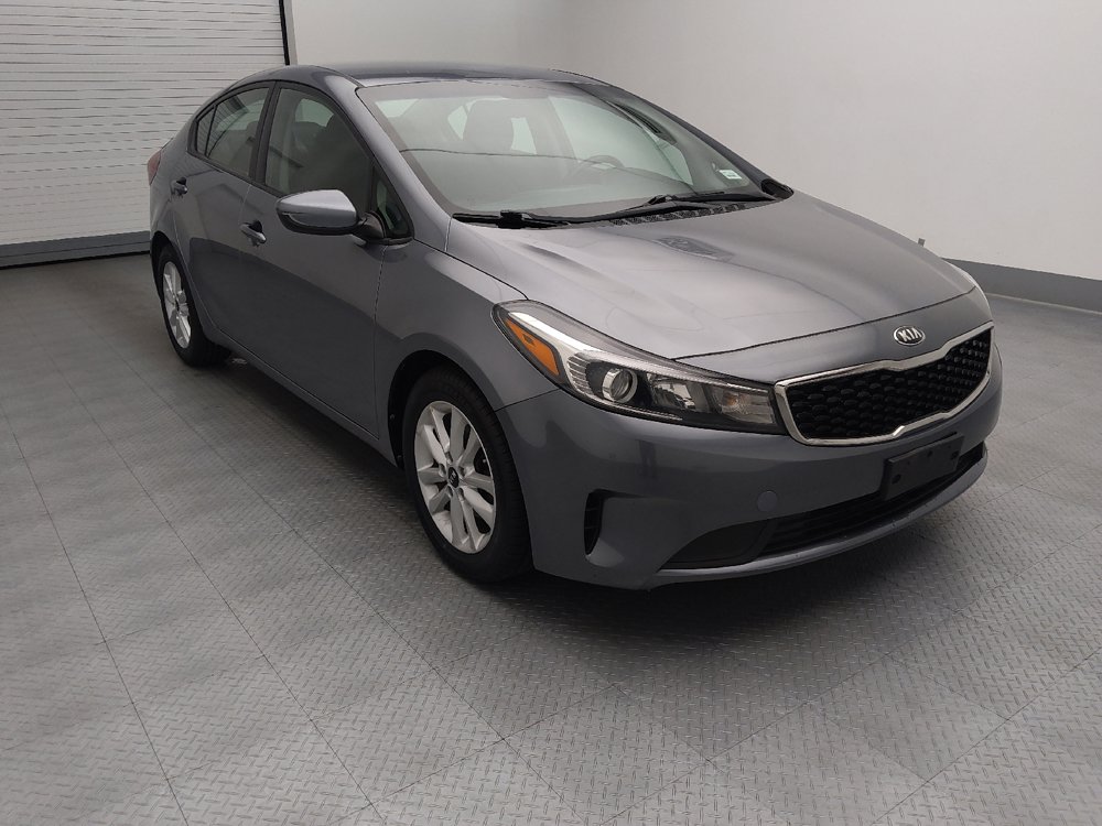 Used 2017 Kia Forte S FWD image 13