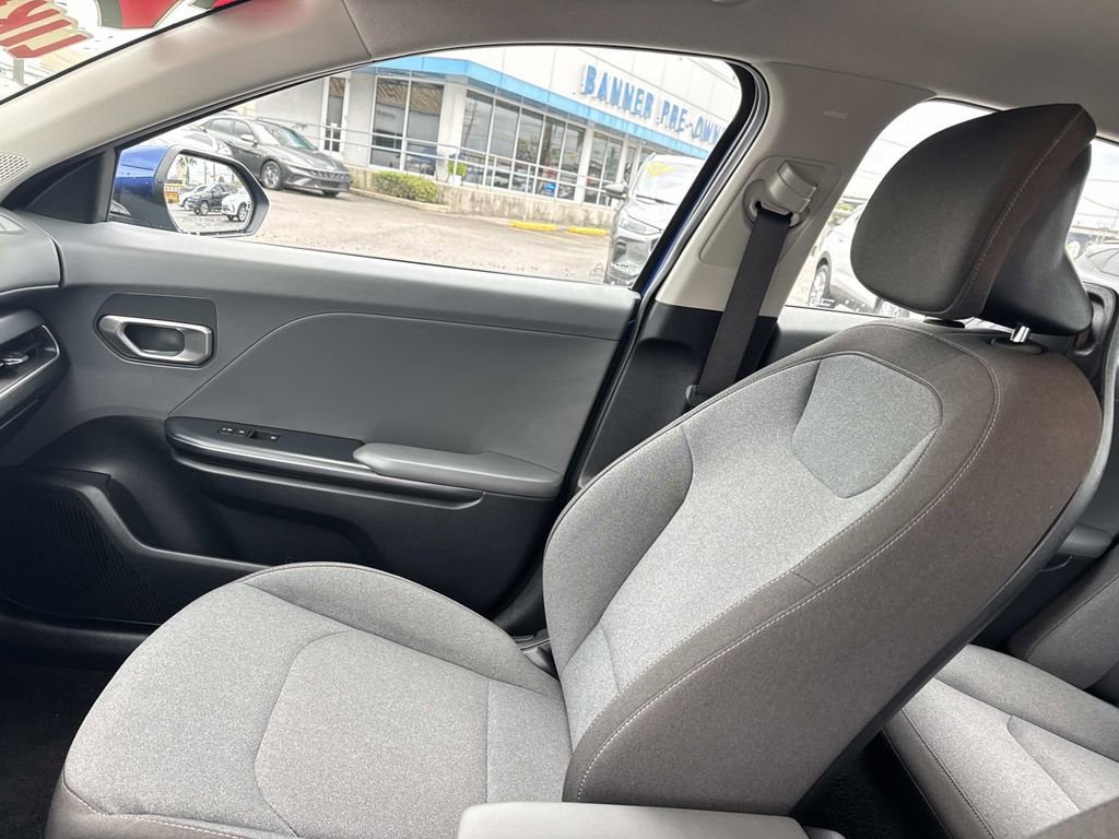 Used 2025 Kia K4 FWD image 15