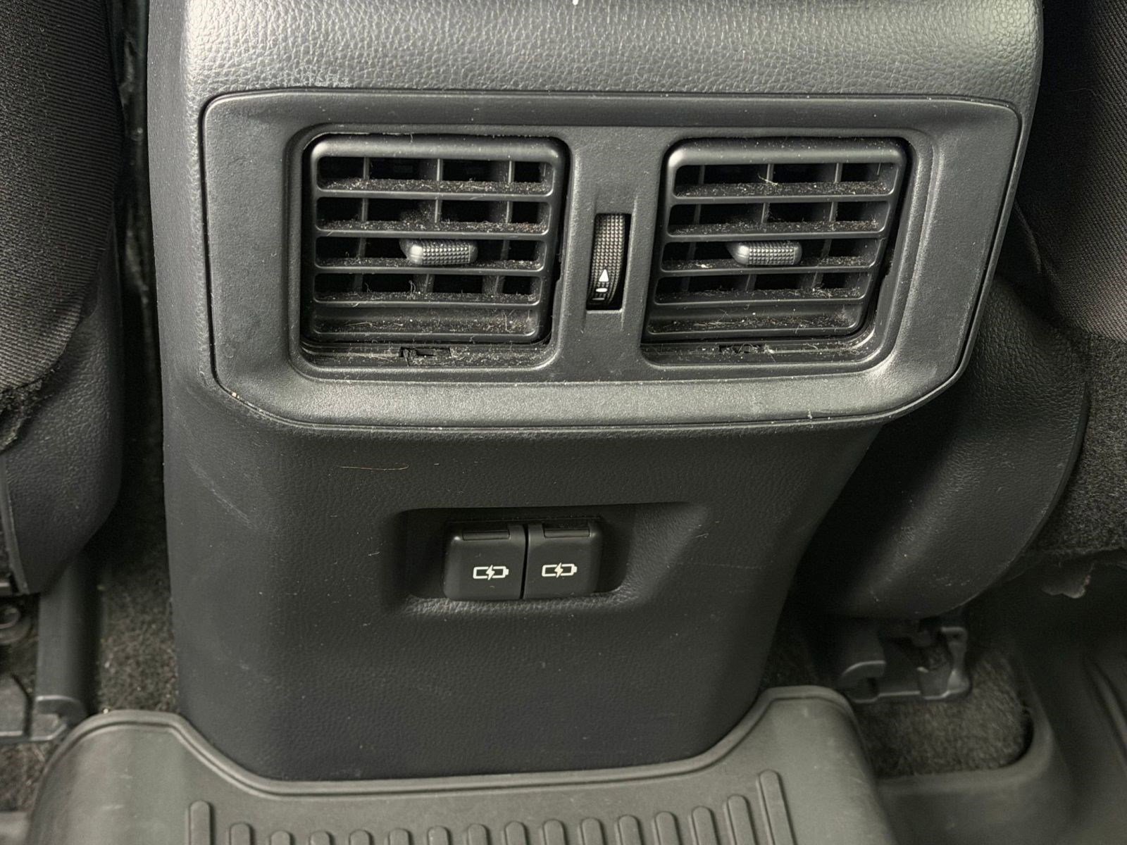 Used 2023 Toyota RAV4 XLE image 25