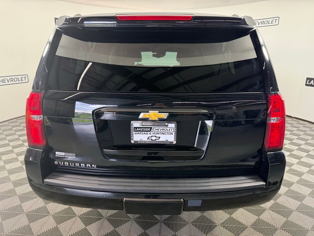Used 2016 Chevrolet Suburban LT AWD/4WD image 5